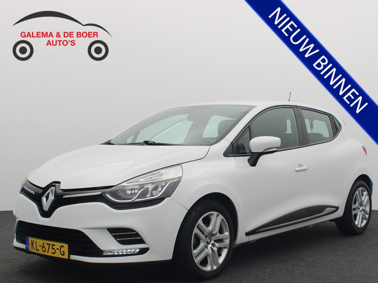 Renault Clio - 1.5 dCi Ecoleader Zen D-RIEM VV / AIRCO / NAVI / BLUETOOTH / CRUISE / DAB+ / NL-AUTO - AutoWereld.nl