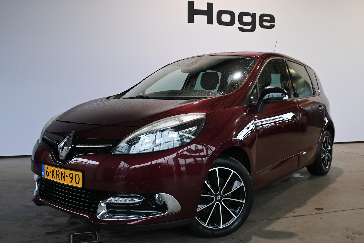 Renault Scénic - 1.2 TCe Bose Climate Cruise Control Trekhaak PDC Navigatie Goed Onderhouden! Inruil Mogeli - AutoWereld.nl