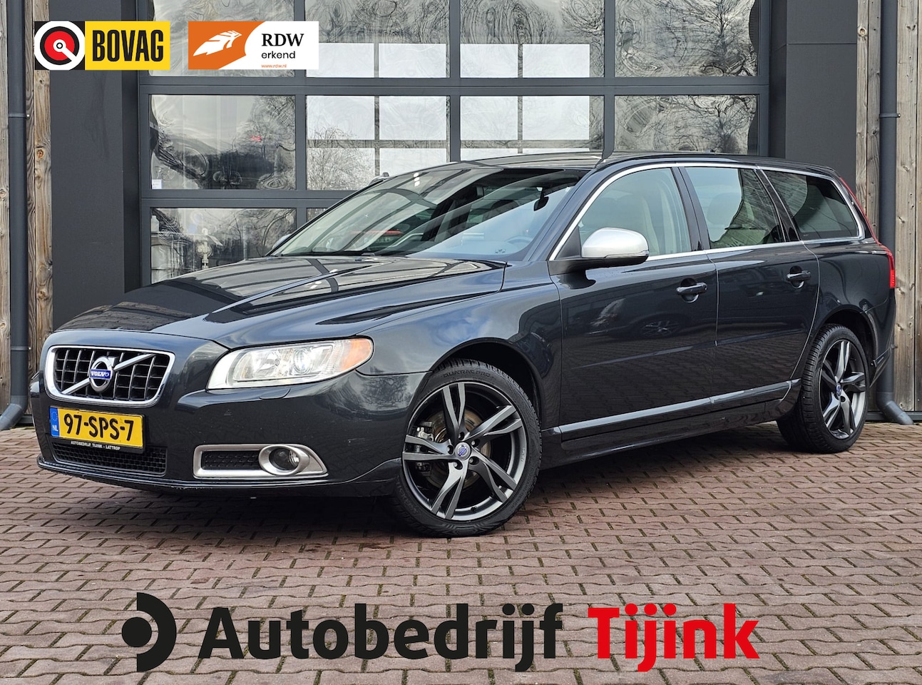 Volvo V70 - 1.6 T4 Limited Edition | Xenon | Navi | Stoelverwarming | Trekhaak | Leder | All-seasons | - AutoWereld.nl