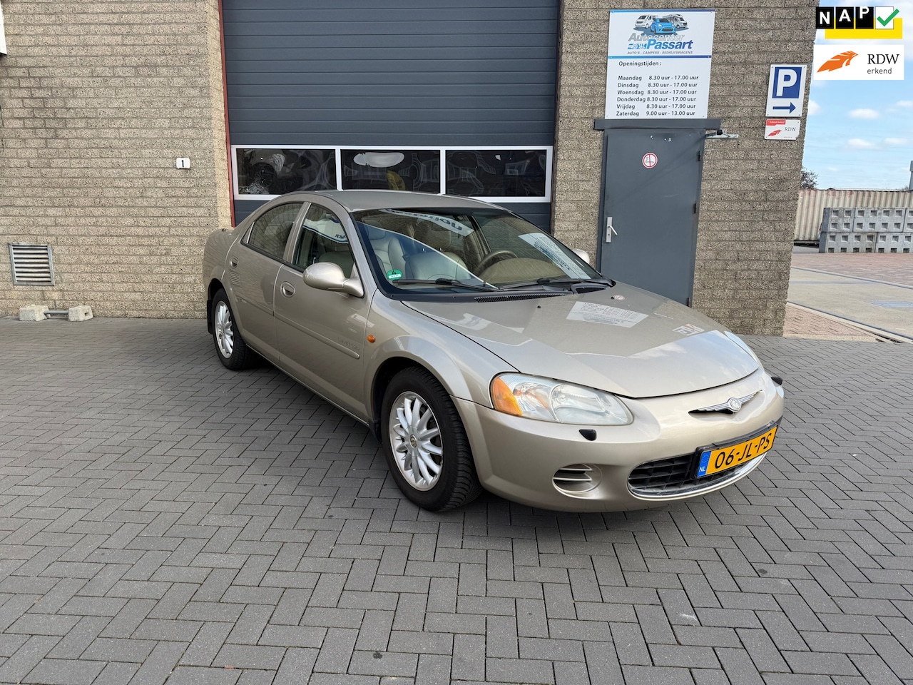 Chrysler Sebring - 2.7i-V6 24V LE 2.7i-V6 24V LE - AutoWereld.nl
