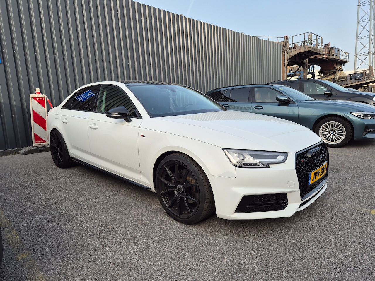 Audi A4 Limousine - 2.0 - AutoWereld.nl