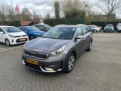 Kia Niro - 1.6 GDi Hybrid DynamicLine , navigatie , pdc , camera