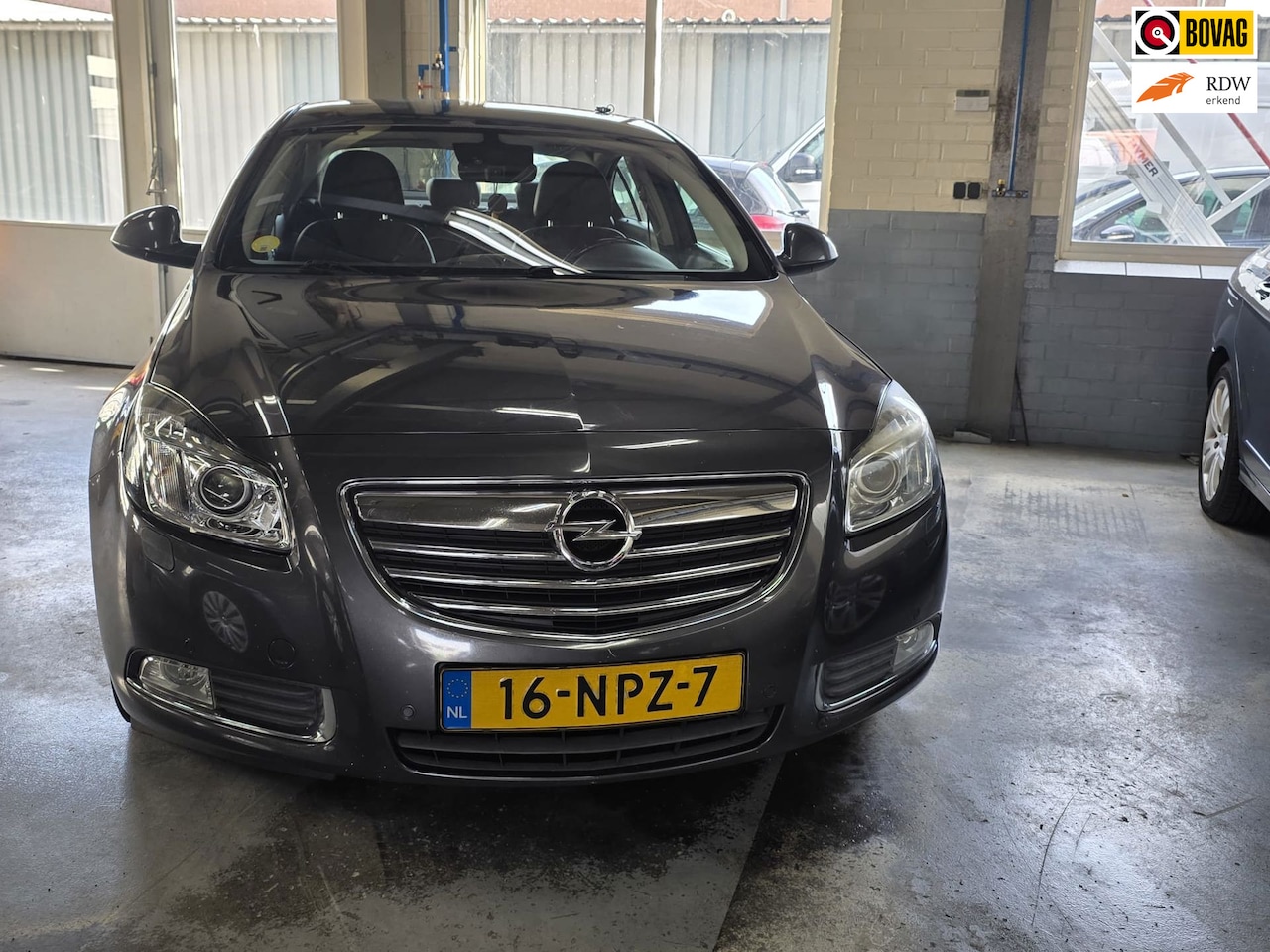 OPEL INSIGNIA