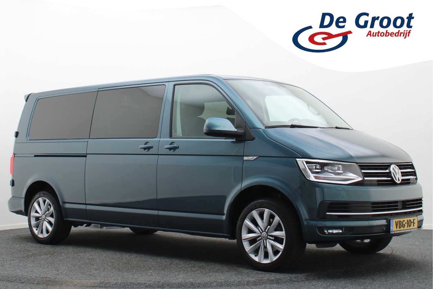 Volkswagen Transporter - 2.0 TDI DSG 150 PK Lang Highline 5-Zits, Camera, ACC, LED, Apple Carplay, Verwarmde Voorru - AutoWereld.nl