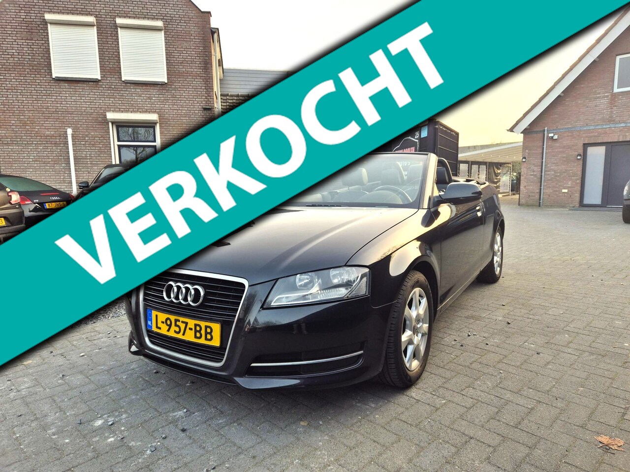 Audi A3 Cabriolet - 1.2 TFSI Attraction Clima Cruise Leer 6 Bak - AutoWereld.nl