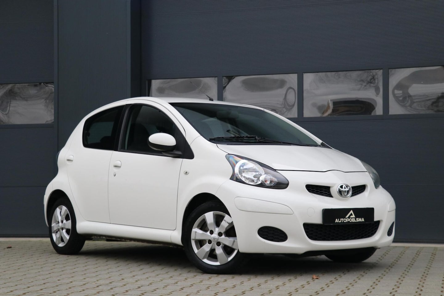 Toyota Aygo - 1.0-12V Cool 5DRS Airco Velgen Audio 125000KM BJ2011 - AutoWereld.nl