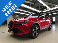 Alfa Romeo Junior - 1.2 Turbo Hybrid Ibrida Speciale Automaat 136 PK | Navigatie | Camera | elektrische stoele