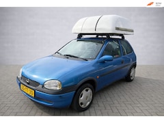 Opel Corsa - 1.2i-16V 1e EIG Aut. Rolstoellift. Handgas Rem-handbediend