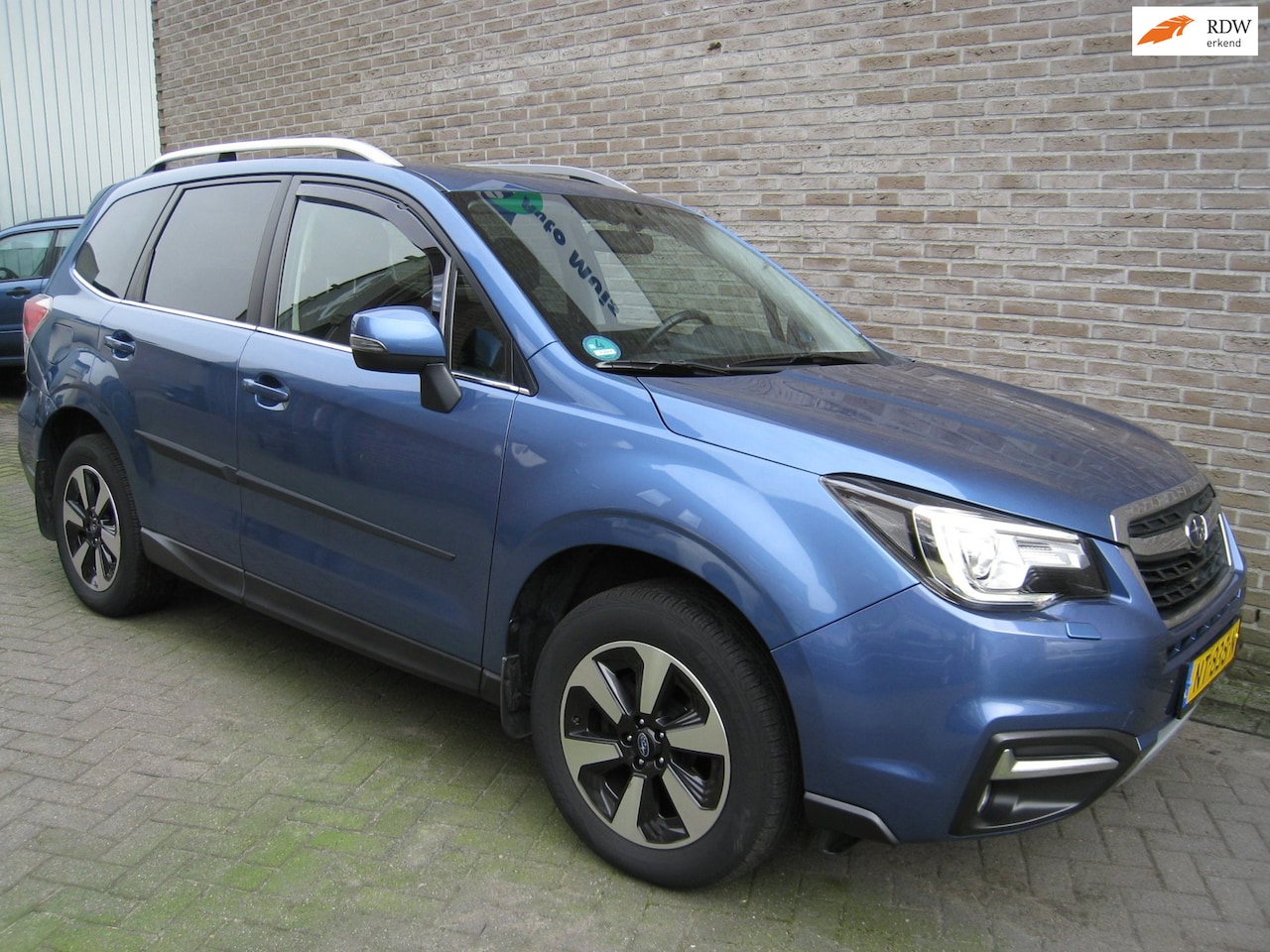 Subaru Forester - 2.0 Premium - Schuifdak - Leder - Trekhaak - - AutoWereld.nl
