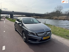 Mercedes-Benz A-klasse - 180 AMG |Carplay|AMG|Pano|luxe|