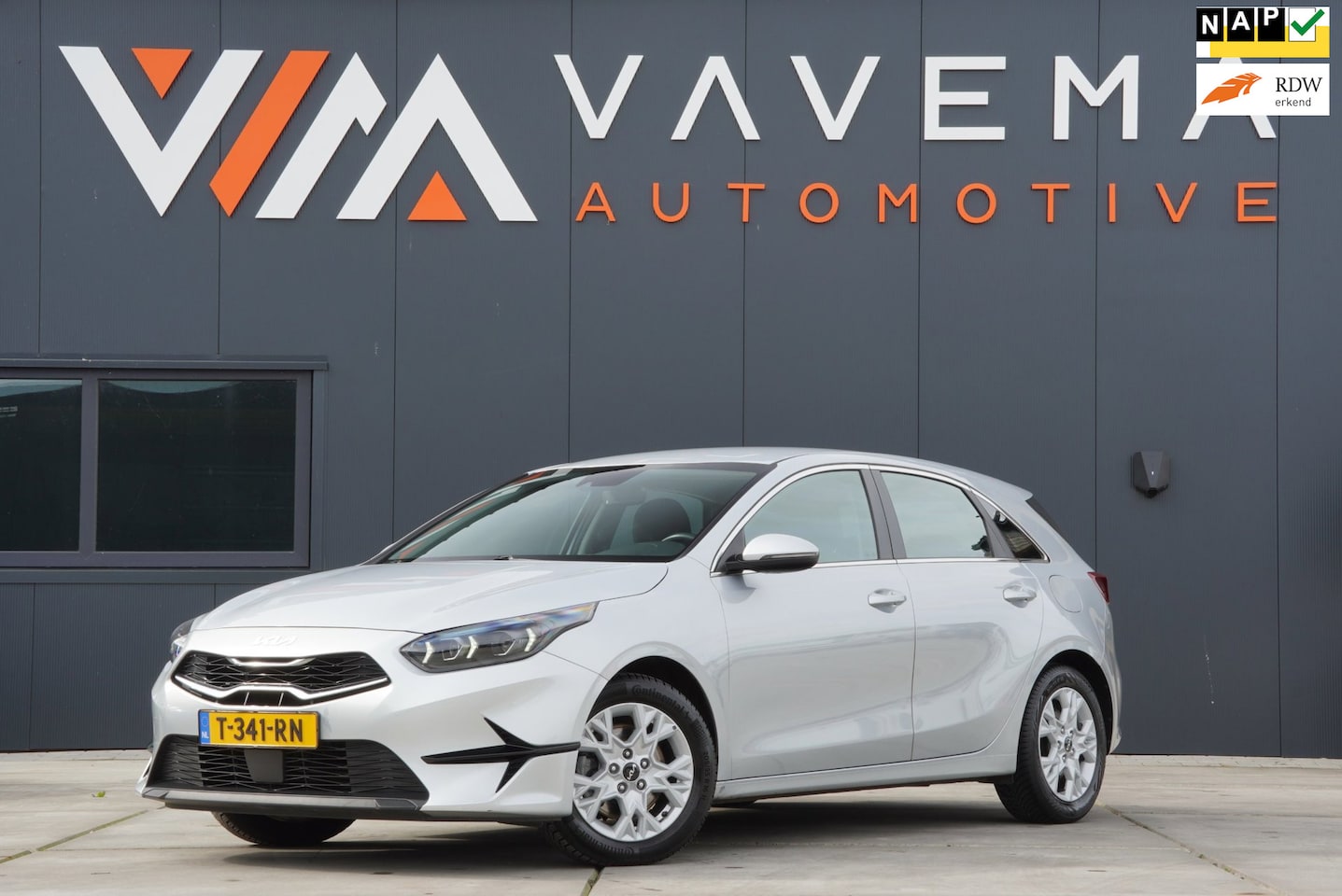 Kia Cee'd - Ceed 1.0 T-GDi DynamicLine 2023 Airco Clima Cruise control 5 Deurs Hatchback - AutoWereld.nl