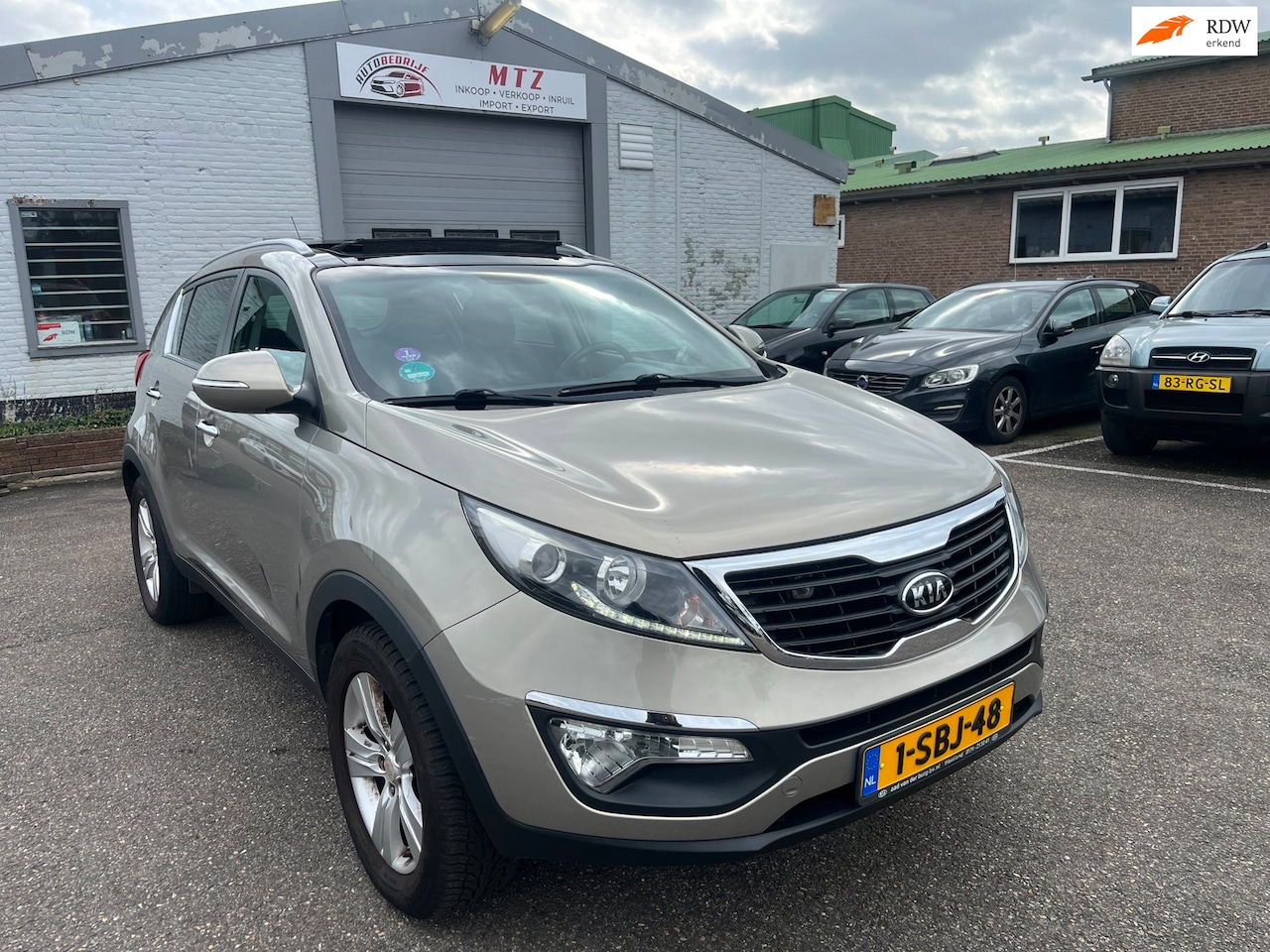 Kia Sportage - 1.6 GDI Plus Pack / PANO / CLIMA / CRUISE - AutoWereld.nl