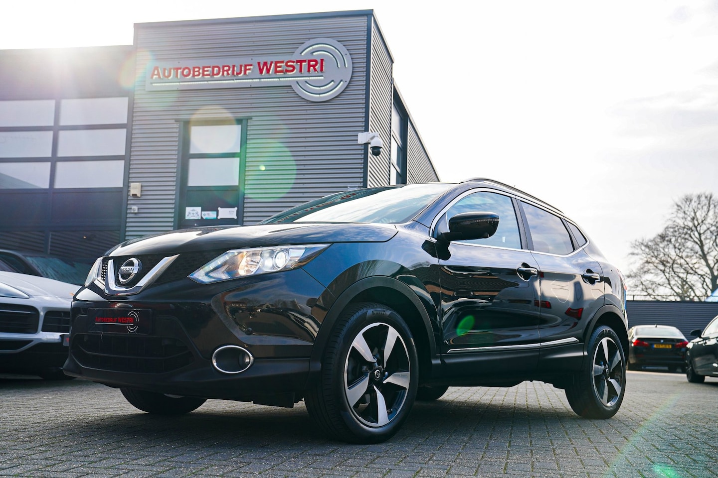 Nissan Qashqai - 1.2 N-Vision | 360 camera | Stoelverwarming | Navi | Lane Assist - AutoWereld.nl