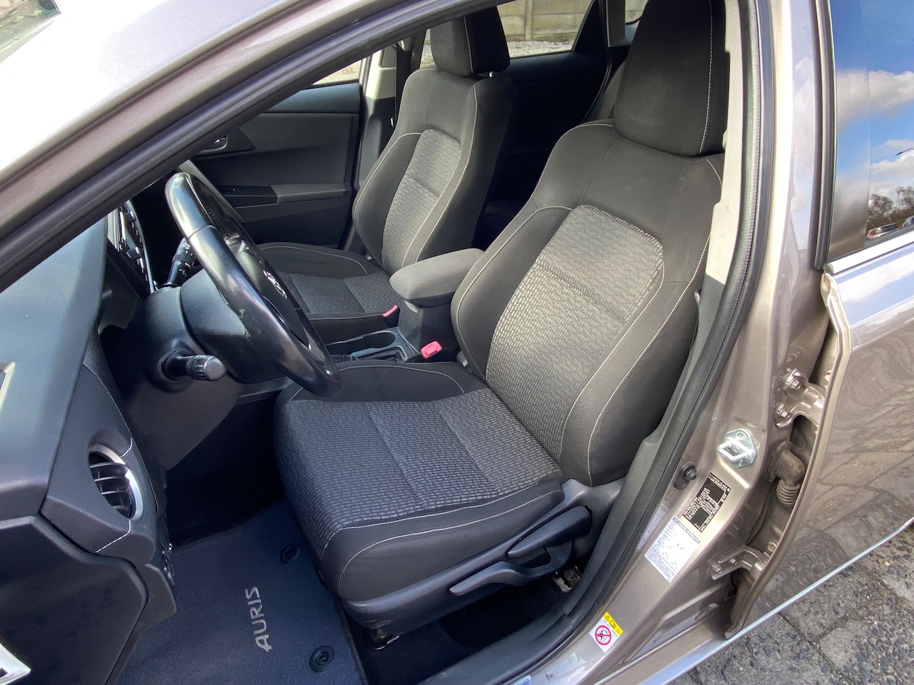 Toyota Auris - 1.8 Hybrid Dynamic