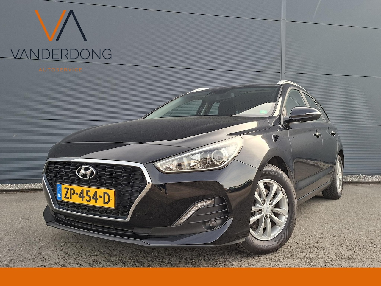 Hyundai i30 Wagon - 1.4 T-GDI Comfort | Navi | Cruise | CarPlay | Camera - AutoWereld.nl