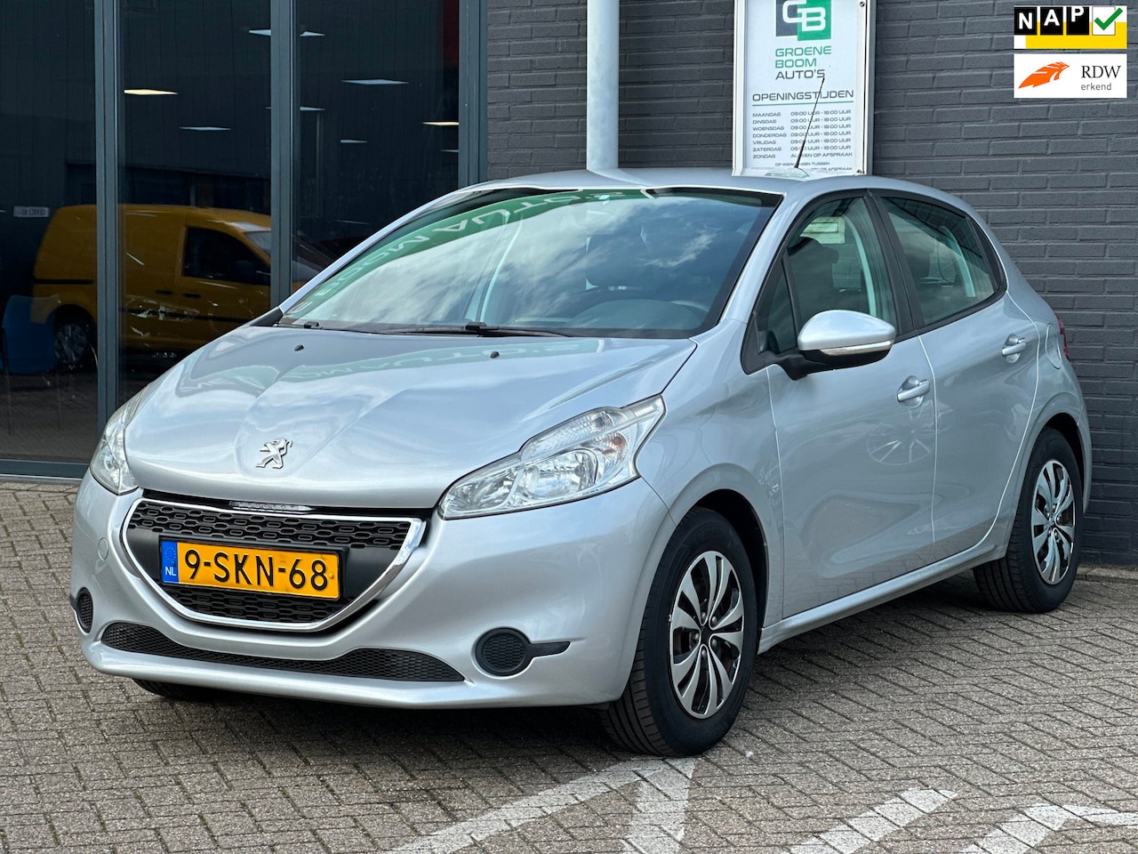 Peugeot 208 - 1.2 VTi Active/NAVI/AIRCO/NIEUW APK/NETTE STAAT!! - AutoWereld.nl