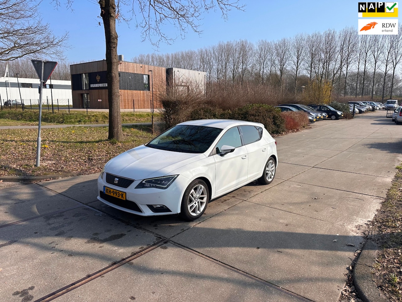 SEAT Leon - 1.0 EcoTSI Style Connect Navi.Clima.Camera - AutoWereld.nl