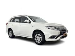 Mitsubishi Outlander - 2.4 PHEV Pure (INCL-BTW) *AUT | FULL-LED | KEYLESS | CAMERA | HEATED-COMFORTSEATS | ECC |