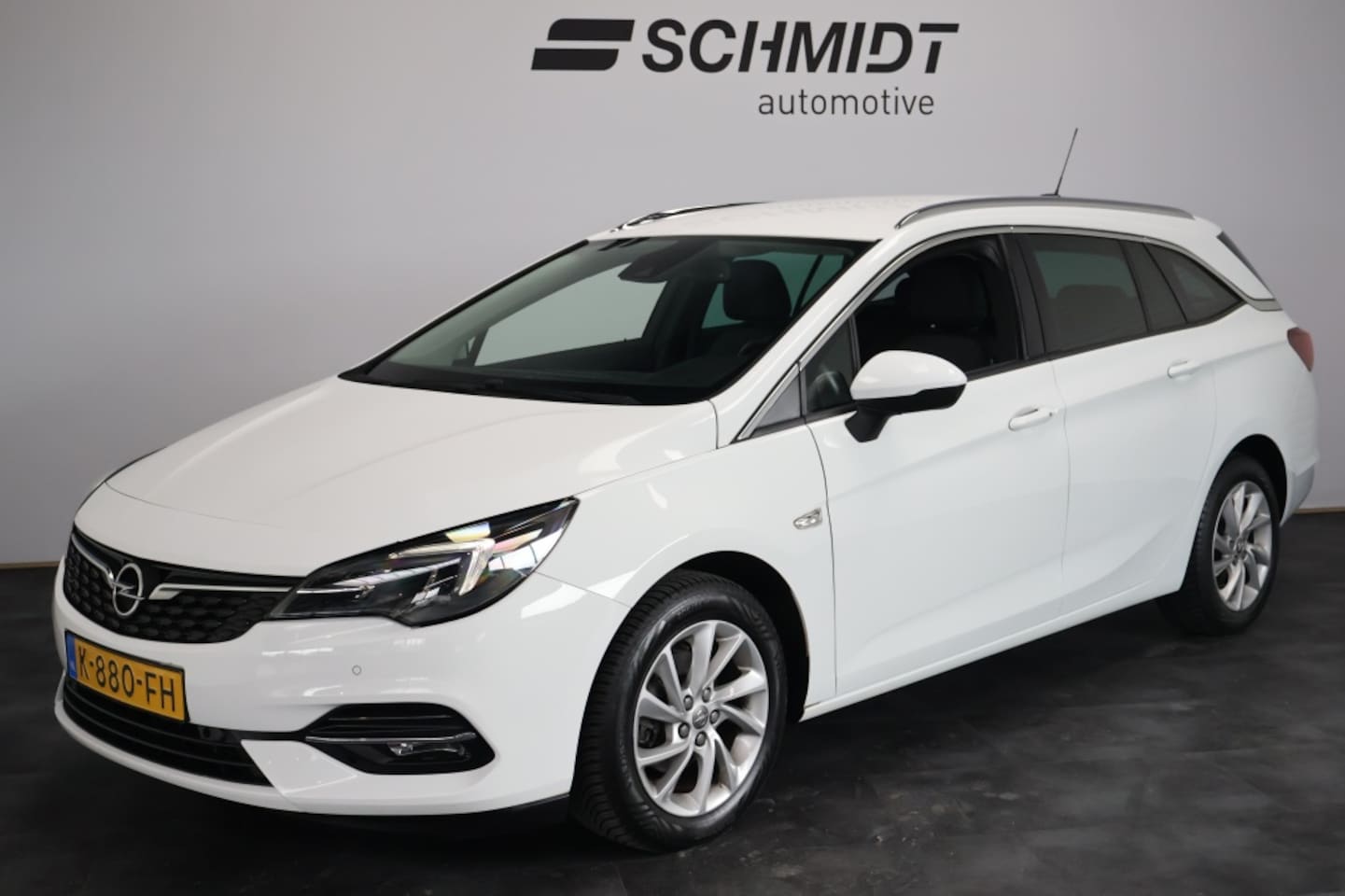 Opel Astra Sports Tourer - 1.2 Business Elegance 130pk | Navigatie | Carplay | Comfortstoel - AutoWereld.nl