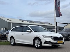 Skoda Octavia Combi - 1.0 e-TSI Business Edition cruise apple carplay