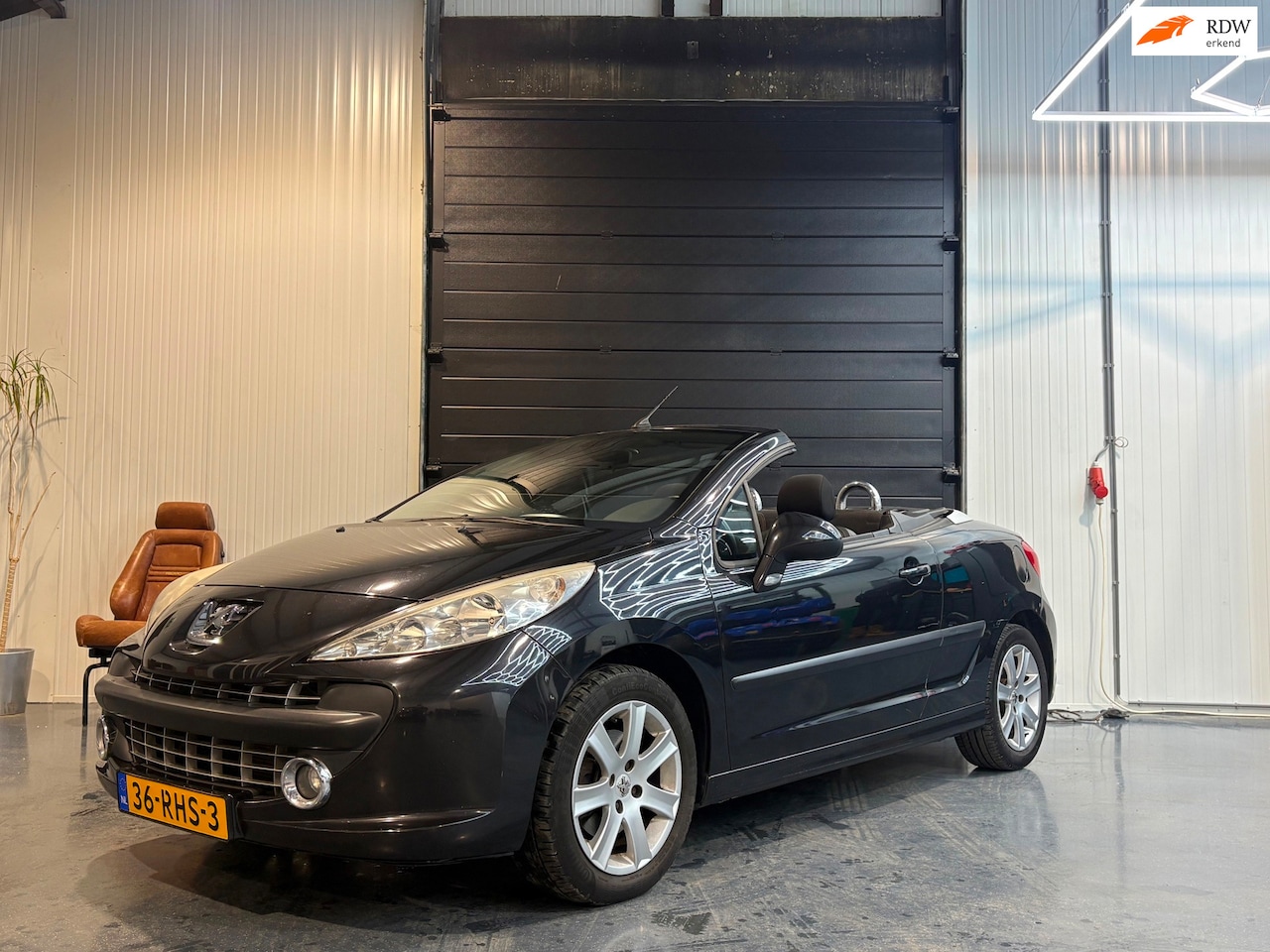 Peugeot 207 CC - 1.6 VTi Nieuwe APK 03-2027! - AutoWereld.nl