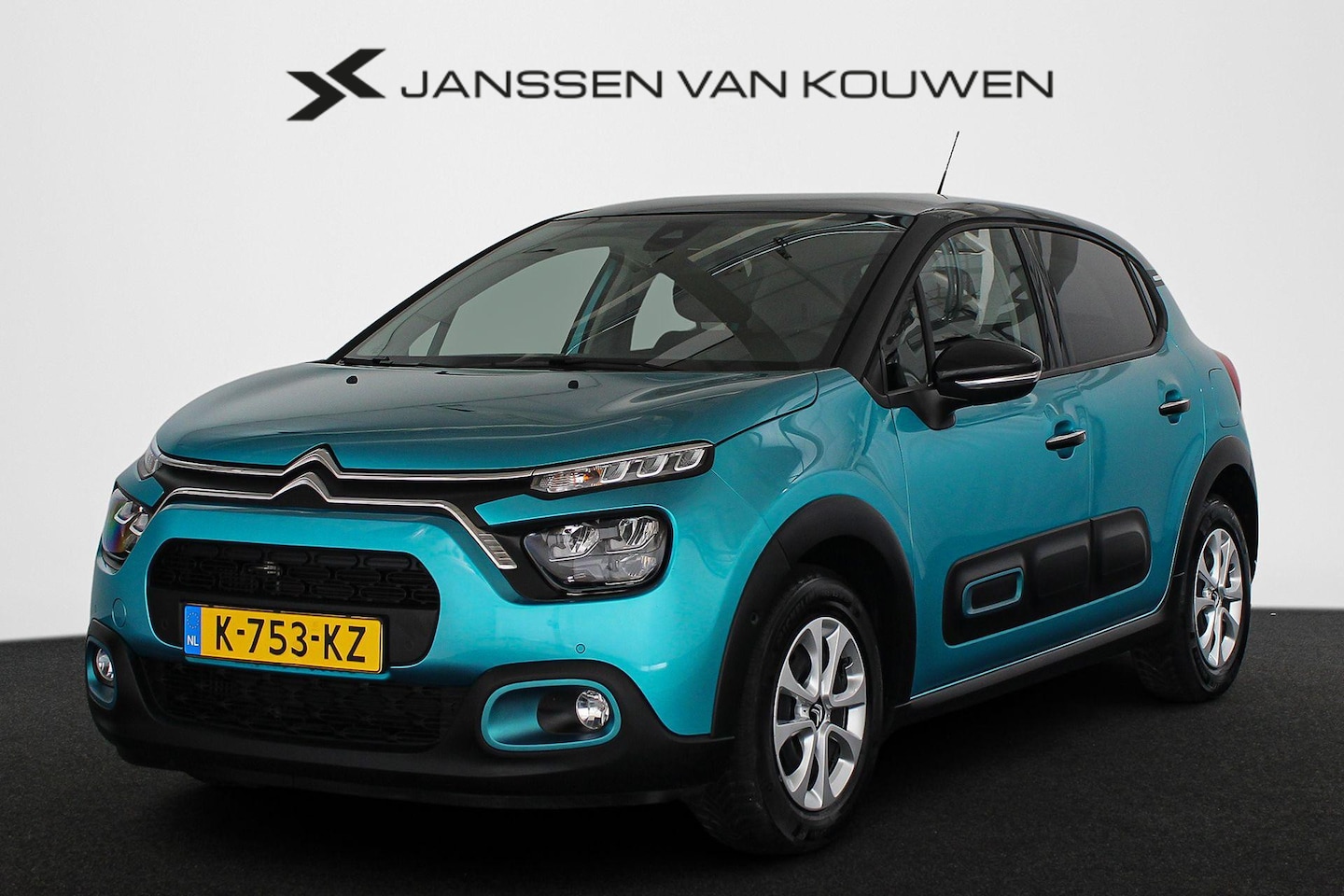 Citroën C3 - 1.2 PureTech Shine Automaat Camera Keyless Navi Clima Apple Carplay - AutoWereld.nl