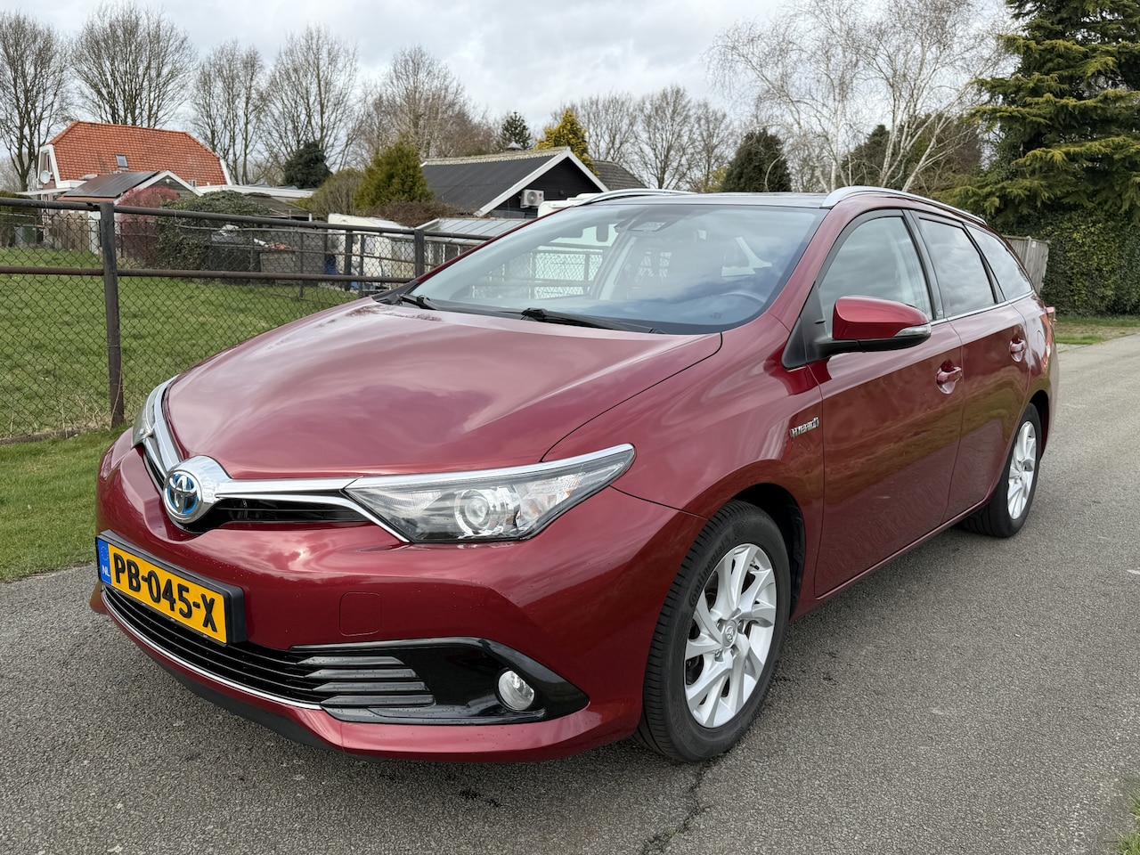 Toyota Auris Touring Sports - 1.8 Hybrid Dynamic NAVI/PANODAK/ECC/CRUISE/DLR-ONDRH, - AutoWereld.nl
