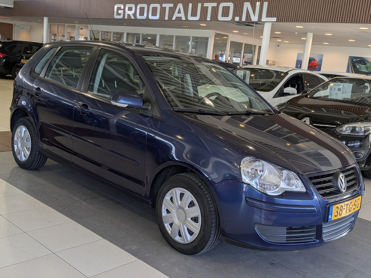 Volkswagen Polo - 1.2-12V Optive 5 Deurs, NAP, Airco, Stuurbekrachtiging - AutoWereld.nl