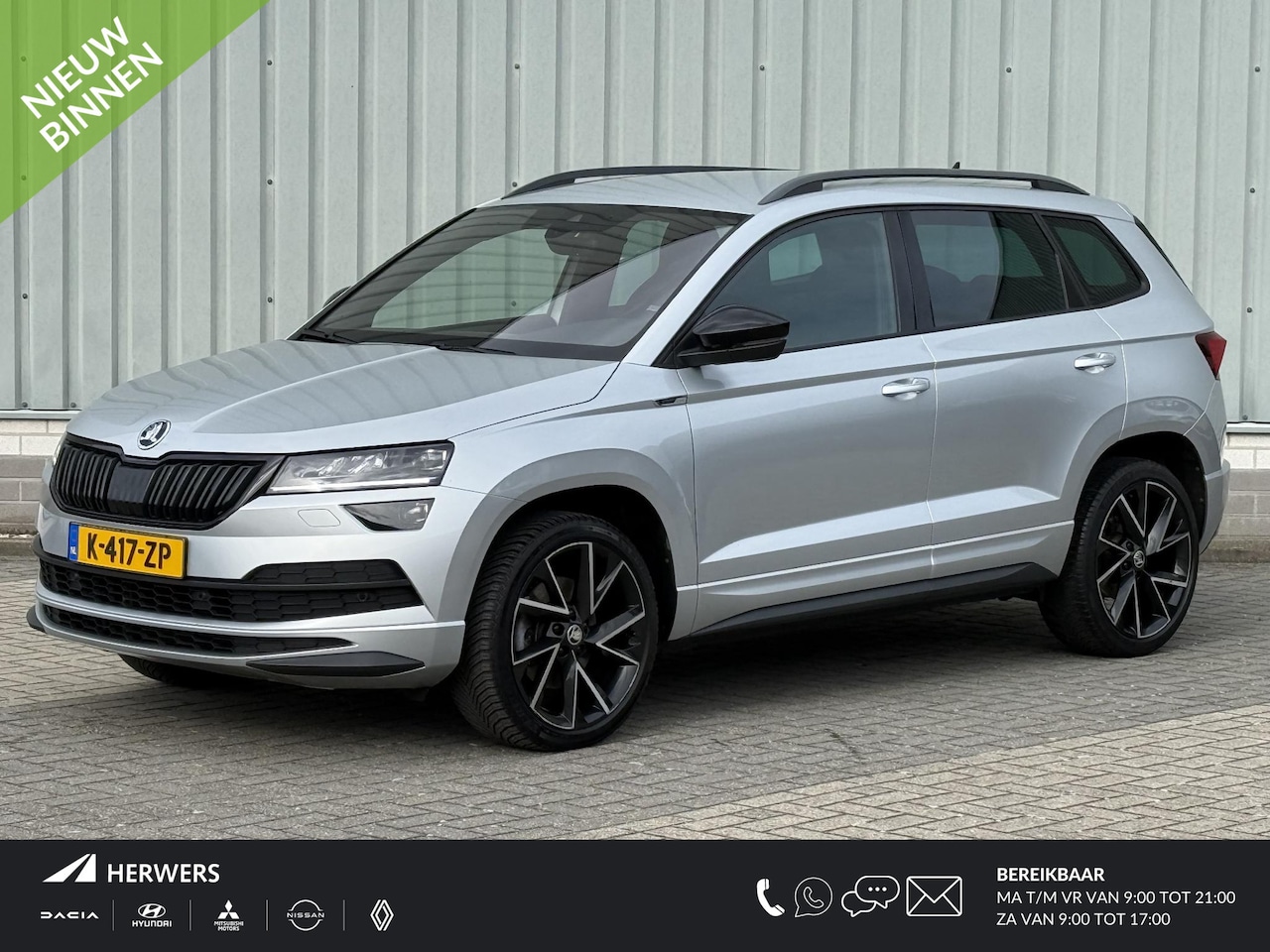 Skoda Karoq - 1.5 TSI ACT Sportline Business / Nederlandse Auto / Dealer Onderhouden / All Seasonbanden - AutoWereld.nl