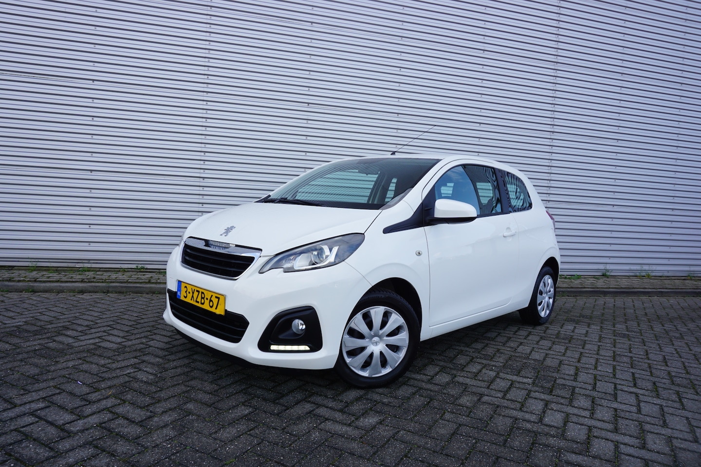 Peugeot 108 - 1.0 VTi Active Airco / Elektr. ramen / NAP - AutoWereld.nl