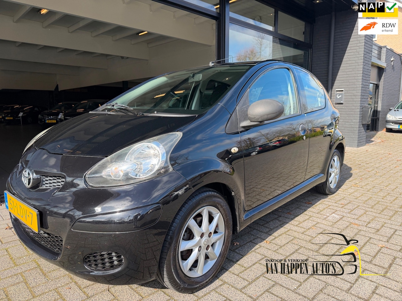 Toyota Aygo - 1.0-12V Access / apk 4-2027 - AutoWereld.nl
