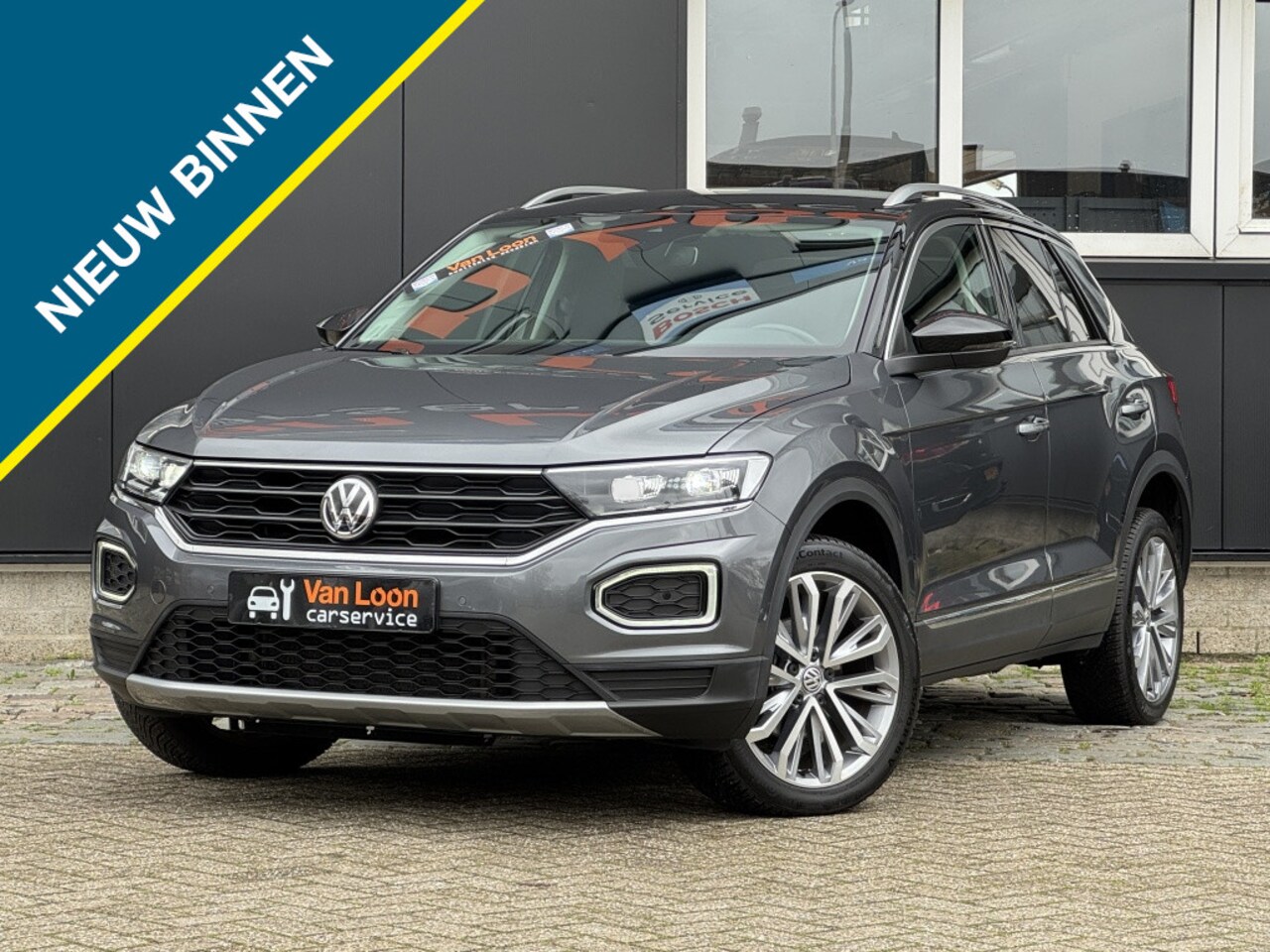 Volkswagen T-Roc - 1.5TSI IQ.DRIVE Sport/Trekhaak/Blind spot/Adap cruise/Stoelverwa - AutoWereld.nl