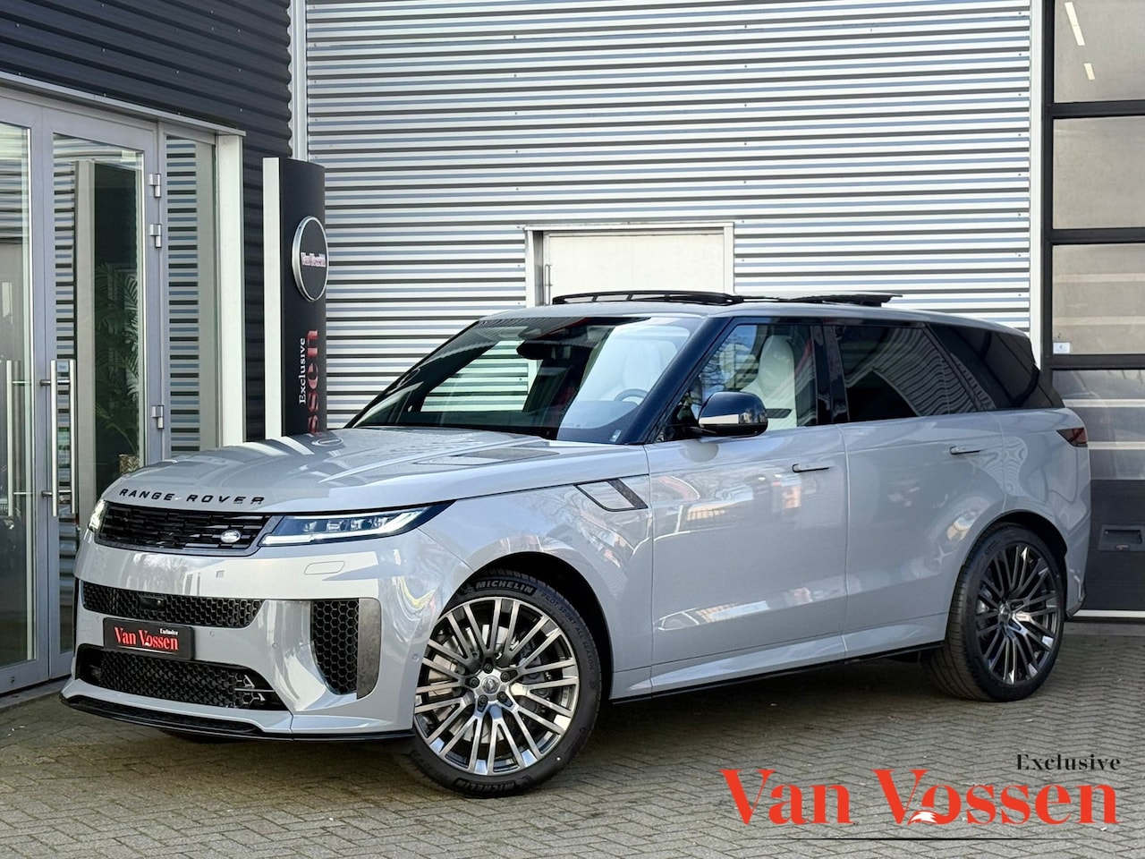 Land Rover Range Rover Sport - 4.4 P635 SV Carbon|EDITION TWO|360CAMERA|PANO|LUCHTVERING|MERIDIAN SIGNATURE| - AutoWereld.nl