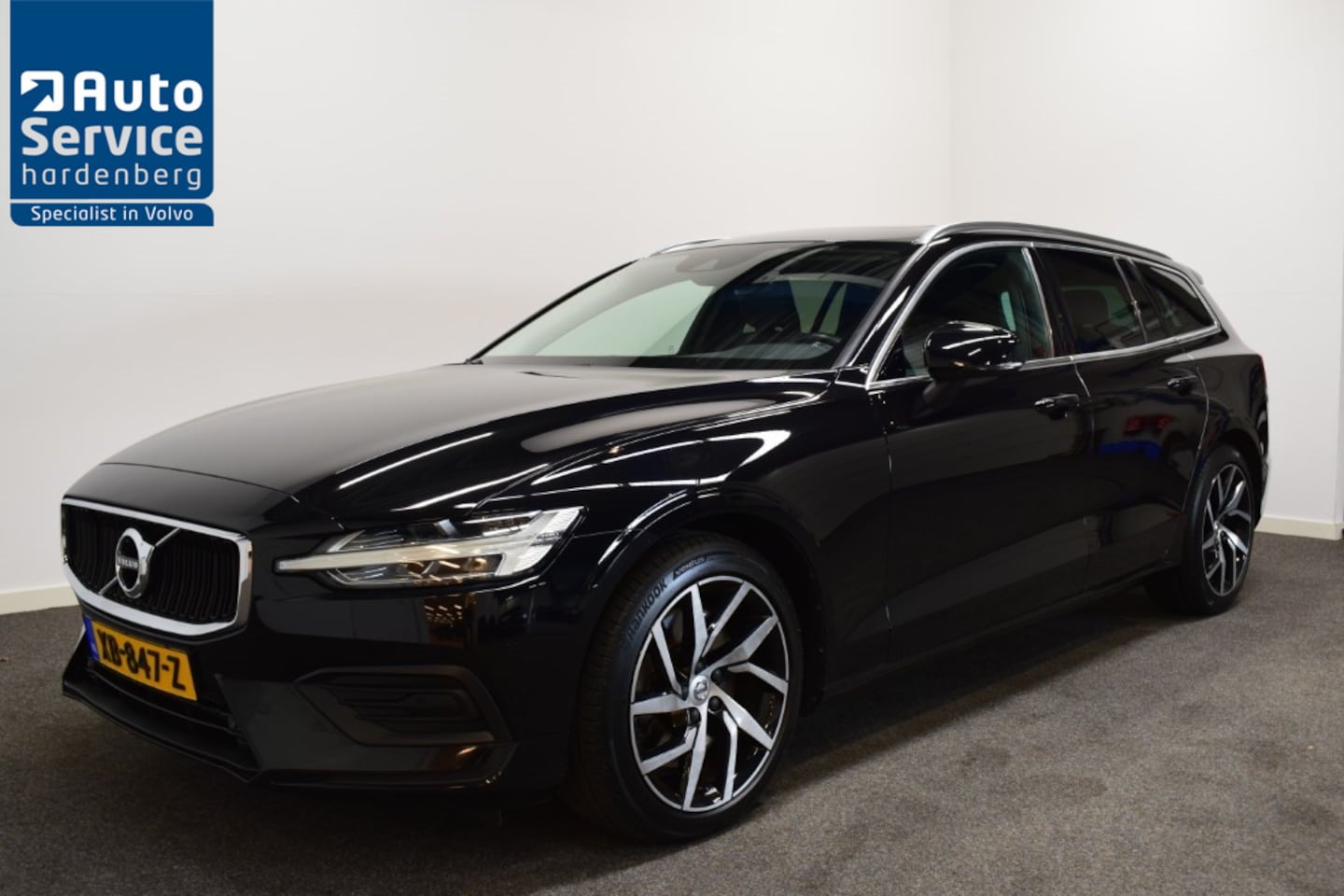 Volvo V60 - 2.0 T5 250pk AUT8 Momentum Trekhaak 1800kg/ Leer/ Pano/ Stoelverw. - AutoWereld.nl
