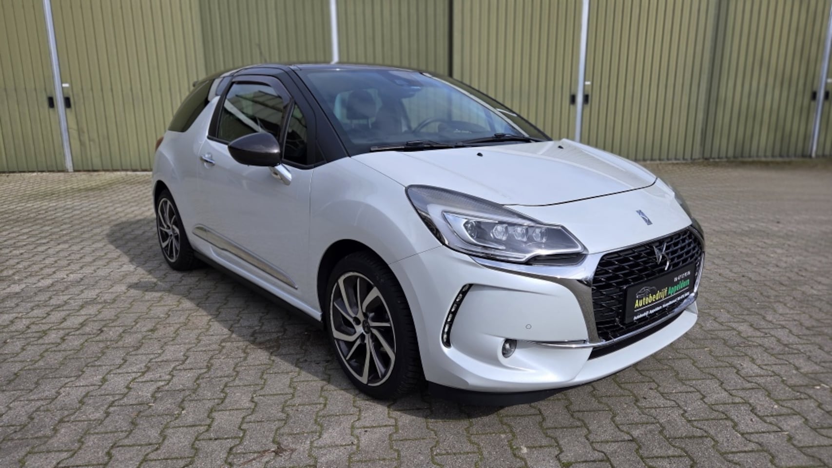 DS 3 - 1.2 PureTech Sp Chic - AutoWereld.nl