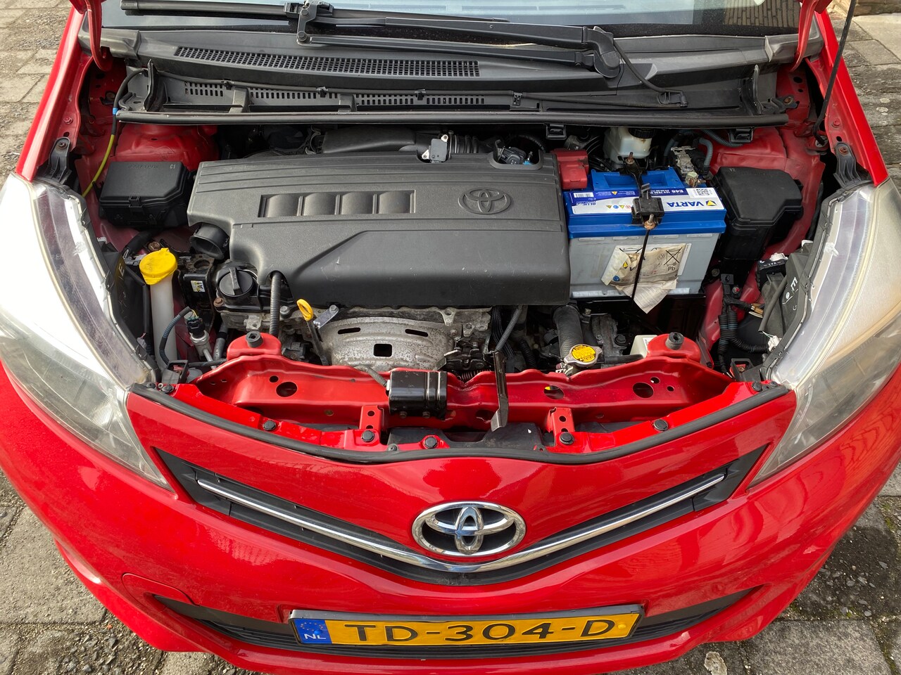 Toyota Yaris - 1.3 VVT-i Dynamic DEALER ONDERHOUDEN MET FLIPPERS OM TE SCHAKELEN