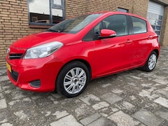 Toyota Yaris - 1.3 VVT-i Dynamic DEALER ONDERHOUDEN MET FLIPPERS OM TE SCHAKELEN