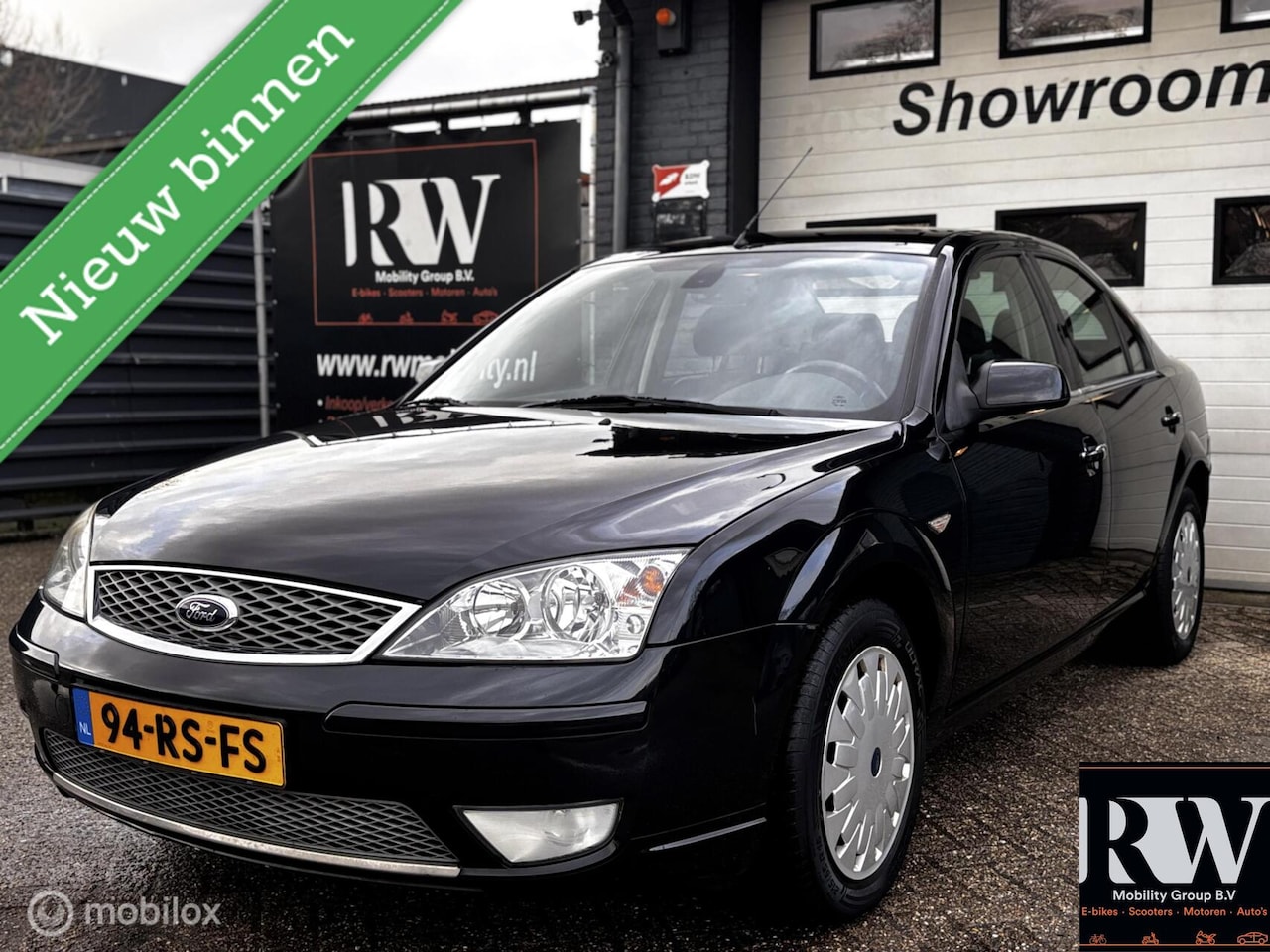 Ford Mondeo - 2.0-16V Ghia Executive RIJK UITGERUST*NIEUWE APK - AutoWereld.nl
