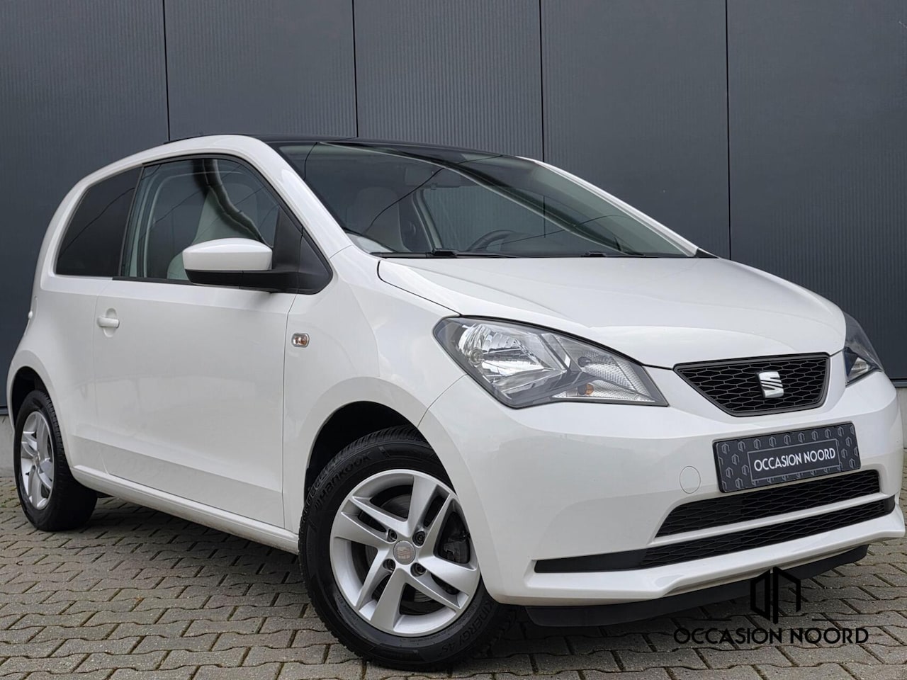 SEAT Mii - 1.0 75PK Style Chic|Panodak|Airco|Stoelverwarming| - AutoWereld.nl