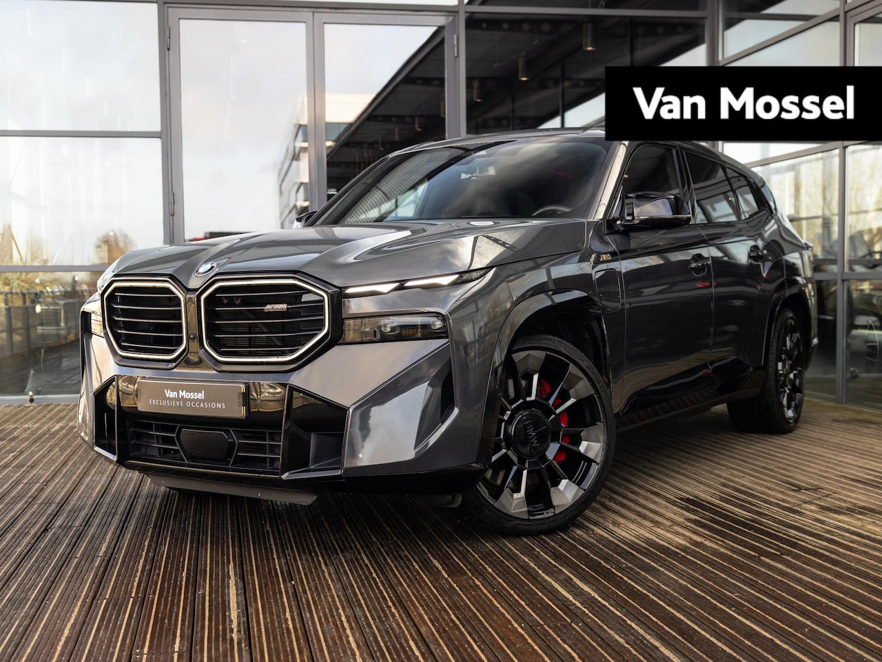 BMW XM - PHEV 30 kWh | DRIVING ASSISTANT PROF | BOWERS & WILKINS | DRAVITGRAU | 23 INCH | SOFTCLOSE - AutoWereld.nl