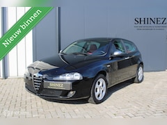 Alfa Romeo 147 - 2.0 Twin Spark | Leder Rood | APK 2026