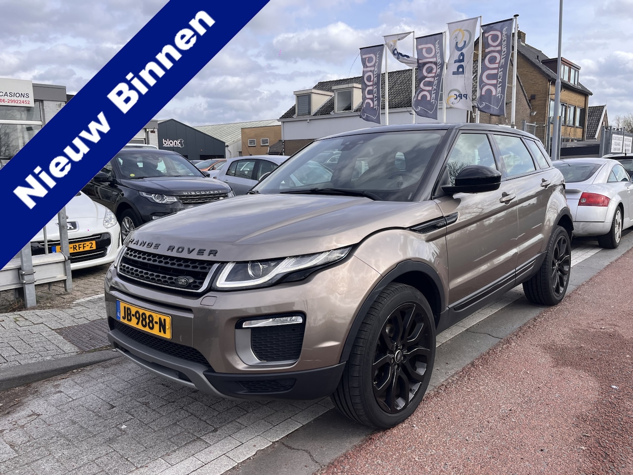 Land Rover Range Rover Evoque - 2.0 eD4 SE Urban Serie Pano Navi 20 INCH - AutoWereld.nl