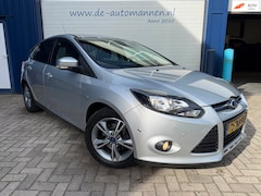 Ford Focus - 1.0 EcoBoost 125 pk Edition Plus 5-drs / AIRCO+ECC / ST.VERW / TREKHAAK