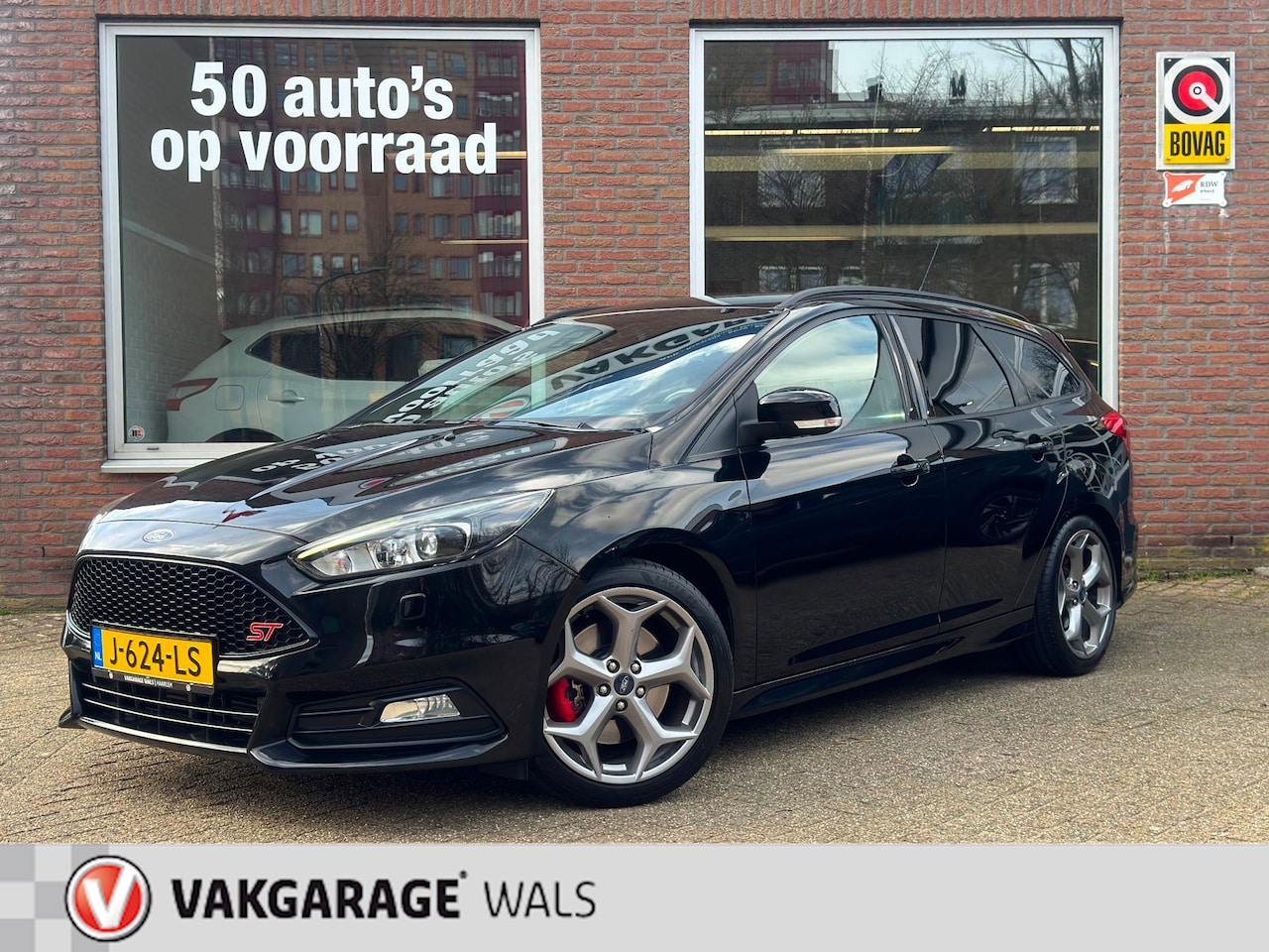 Ford Focus Wagon - 2.0 ST | Recaro | Navi | Cruise | Winterpack | Airco | 250PK - AutoWereld.nl