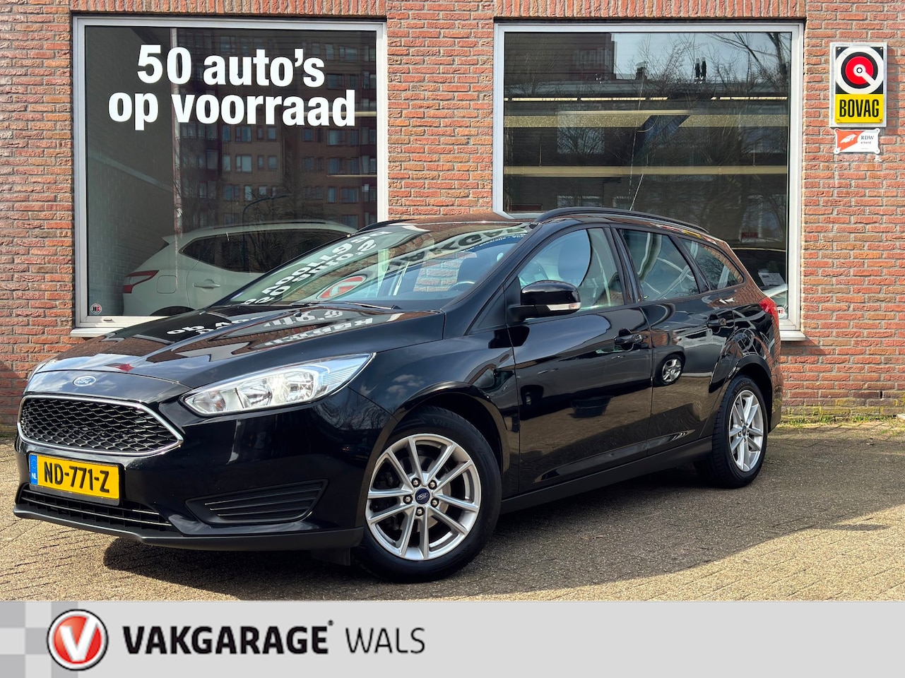 Ford Focus Wagon - 1.0 Ecoboost | Airco | Navi | Trekhaak | Cruise | Velgen | PDC - AutoWereld.nl