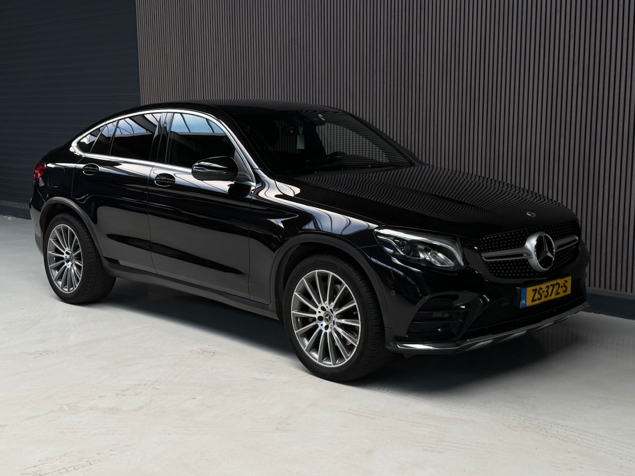 Mercedes-Benz GLC-klasse Coupé - 250 4MATIC Business Solution AMG Memory | Led | Sfeer - AutoWereld.nl