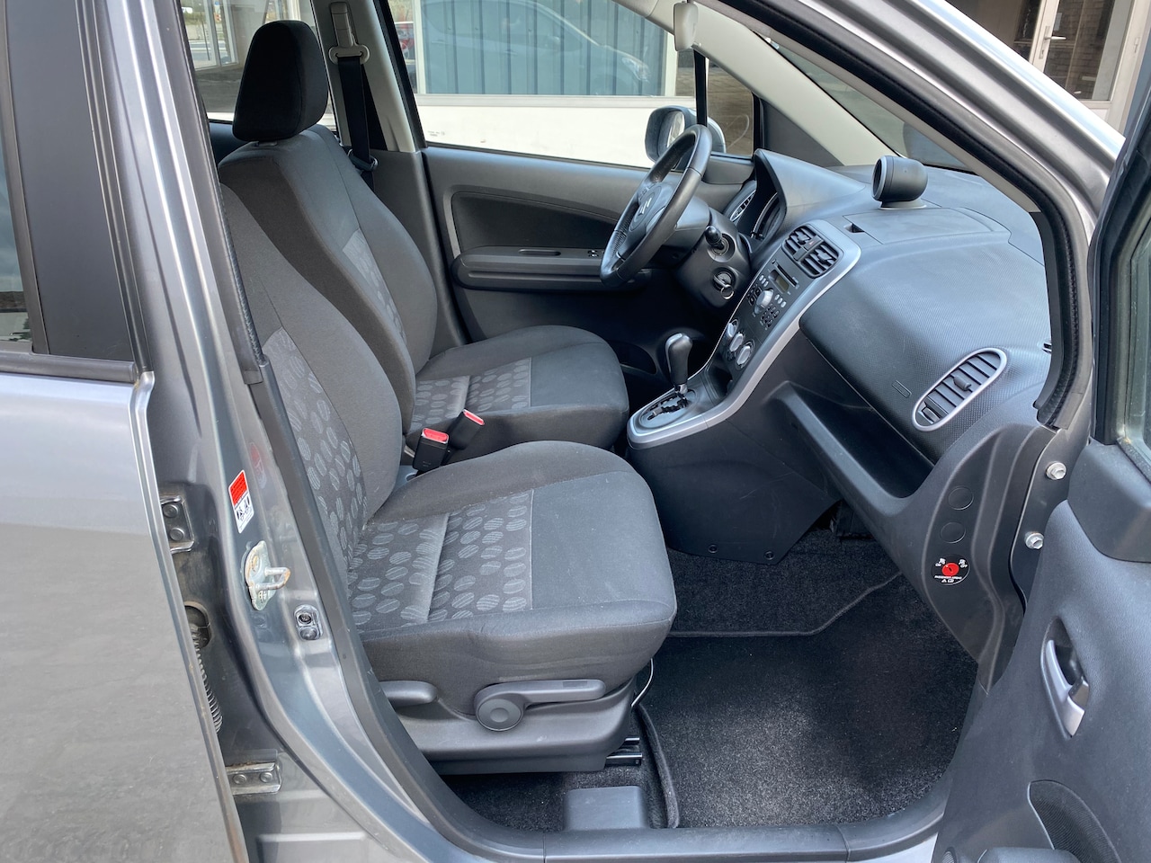 Suzuki Splash - 1.2 Exclusive AUTOMAAT MET MAAR 53.000 KM, ZEER NETJES.