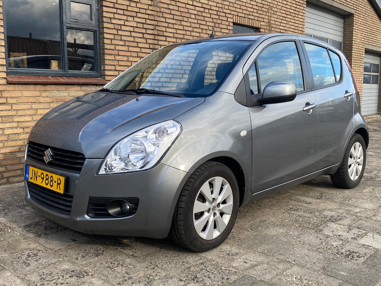 Suzuki Splash - 1.2 Exclusive AUTOMAAT MET MAAR 53.000 KM, ZEER NETJES.