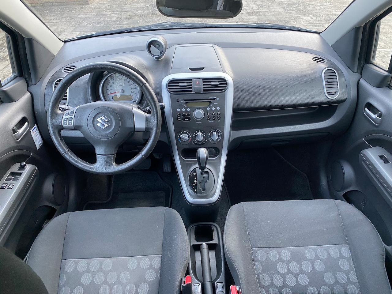 Suzuki Splash - 1.2 Exclusive AUTOMAAT MET MAAR 53.000 KM, ZEER NETJES.
