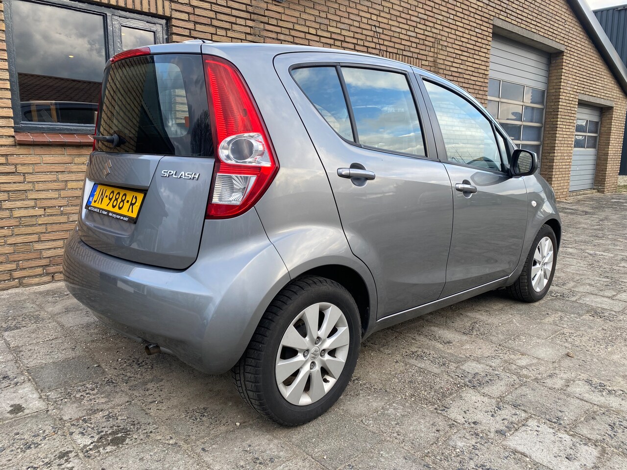 Suzuki Splash - 1.2 Exclusive AUTOMAAT MET MAAR 53.000 KM, ZEER NETJES.